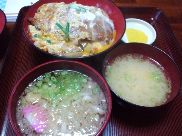 カツ丼とミニうどんのセット@絹笠食堂